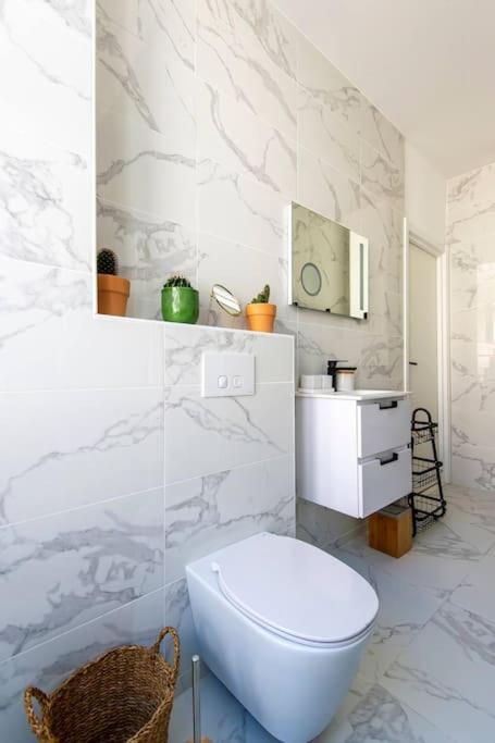 Elegant T2 Renove 4 Pers, Centre Nice, Climatise Appartement Nice