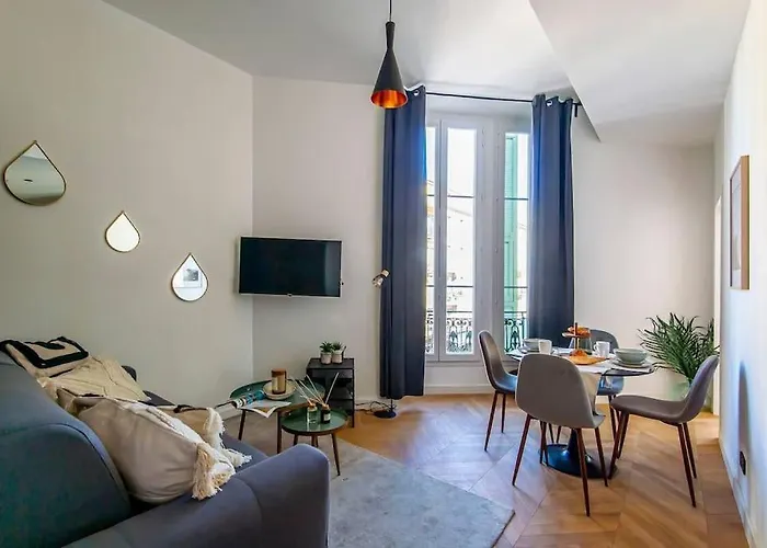 Elegant T2 Renove 4 Pers, Centre Nice, Climatise