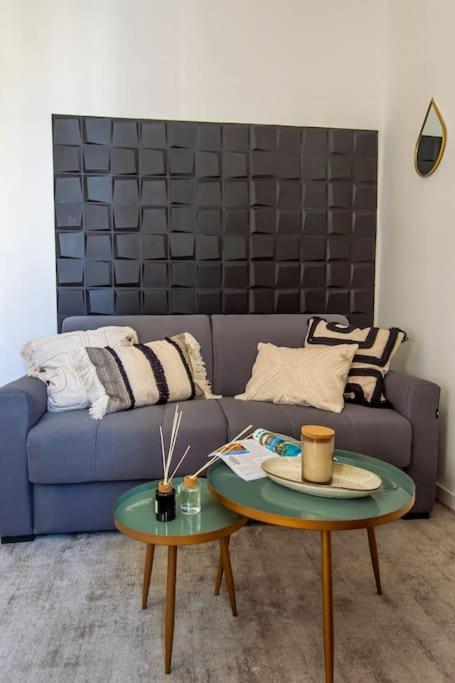 Elegant T2 Renove 4 Pers, Centre Nice, Climatise Appartamento
